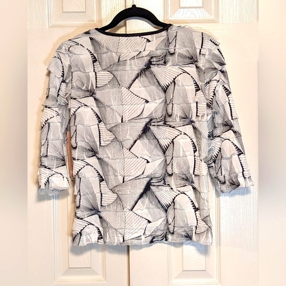 Erin London Black and White Ruffled Tee - Picture 2 of 5